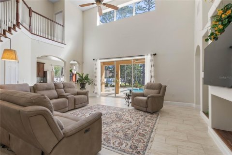House in Palm Coast, Florida 6 bedrooms, 367.61 sq.m. № 2213511 - photo 15