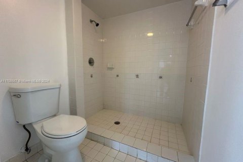 Condo in Homestead, Florida, 2 bedrooms  № 1461109 - photo 11