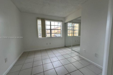 Condo in Homestead, Florida, 2 bedrooms  № 1461109 - photo 14