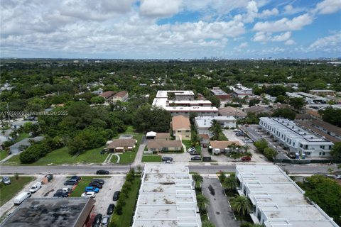 Casa en venta en Hollywood, Florida, 3 dormitorios, 161.19 m2 № 1961137 - foto 8