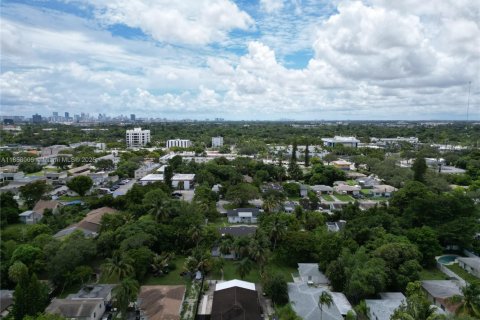 Casa en venta en Hollywood, Florida, 3 dormitorios, 161.19 m2 № 1961137 - foto 10