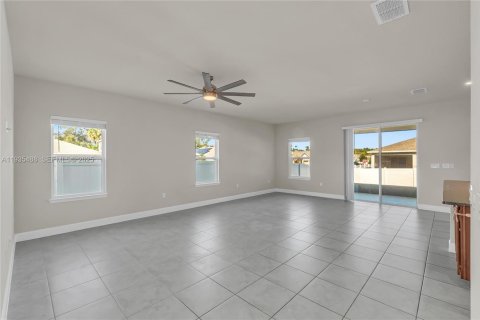 Casa en alquiler en Mount Dora, Florida, 4 dormitorios № 1993692 - foto 4