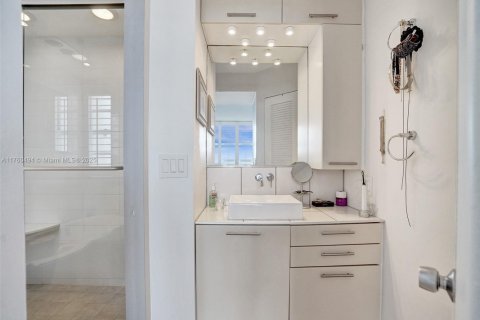 Condominio en venta en Hollywood, Florida, 2 dormitorios, 116.31 m2 № 2034475 - foto 21