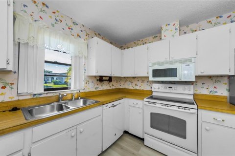 Villa ou maison à vendre à Sun City Center, Floride: 2 chambres, 143.07 m2 № 1911155 - photo 8