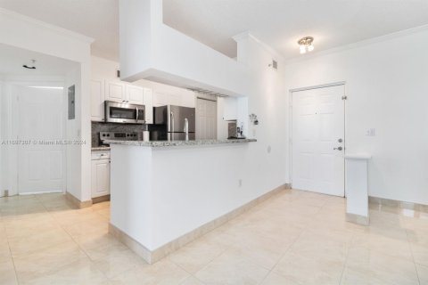 Copropriété à vendre à Sunny Isles Beach, Floride: 2 chambres, 84.26 m2 № 1454603 - photo 4
