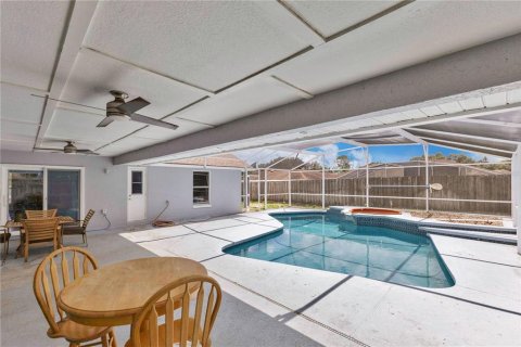 House in Davenport, Florida 4 bedrooms, 170.2 sq.m. № 2099541 - photo 20