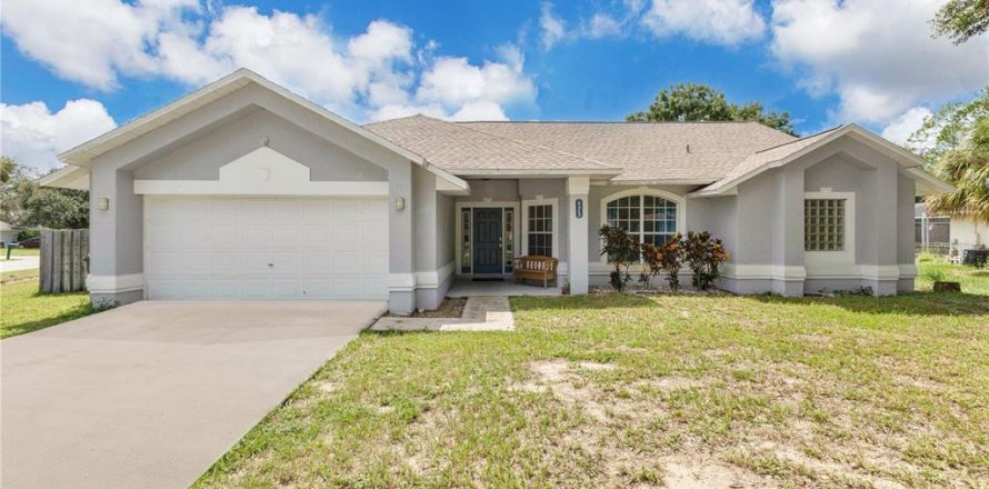 House in Davenport, Florida 4 bedrooms, 170.2 sq.m. № 2099541