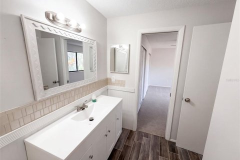 Touwnhouse à vendre à Melbourne Beach, Floride: 2 chambres, 106.65 m2 № 2418990 - photo 14