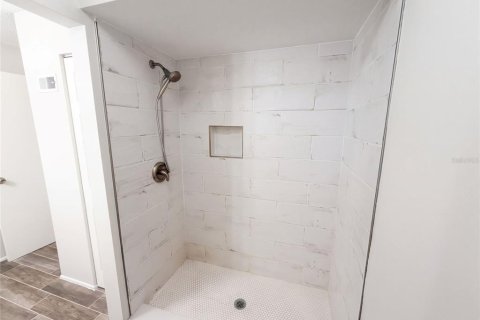 Touwnhouse à vendre à Melbourne Beach, Floride: 2 chambres, 106.65 m2 № 2418990 - photo 15