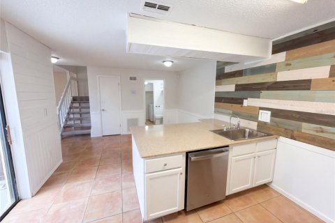 Touwnhouse à vendre à Melbourne Beach, Floride: 2 chambres, 106.65 m2 № 2418990 - photo 7