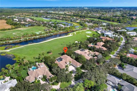 Casa en venta en Palm Beach Gardens, Florida, 4 dormitorios, 398.74 m2 № 1974834 - foto 4