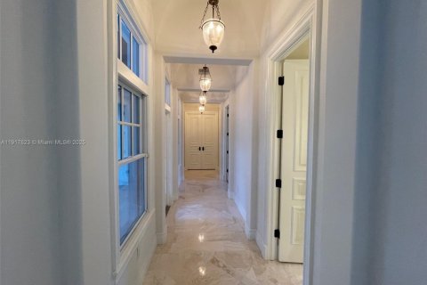 Casa en venta en Palm Beach Gardens, Florida, 4 dormitorios, 398.74 m2 № 1974834 - foto 19