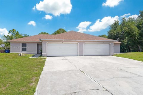 Commercial property in Lehigh Acres, Florida № 1741636 - photo 5
