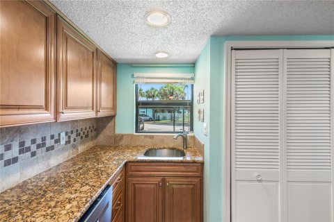 Condominio en venta en Ormond Beach, Florida, 2 dormitorios, 86.96 m2 № 2205111 - foto 13