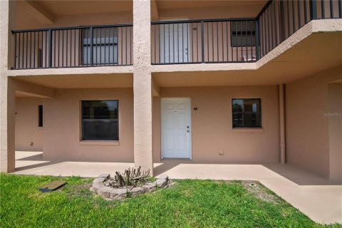 Condominio en venta en Ormond Beach, Florida, 2 dormitorios, 86.96 m2 № 2205111 - foto 5