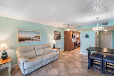 Condominio en venta en Ormond Beach, Florida, 2 dormitorios, 86.96 m2 № 2205111 - foto 10