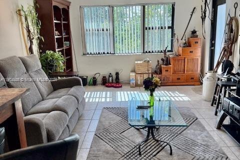 Купить кондоминиум в Форт-Лодердейл, Флорида 2 спальни, 78.97м2, № 1957251 - фото 22