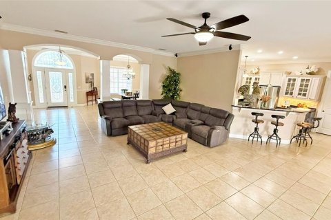 House in Auburndale, Florida 4 bedrooms, 360 sq.m. № 1912217 - photo 10