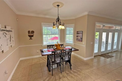 House in Auburndale, Florida 4 bedrooms, 360 sq.m. № 1912217 - photo 12