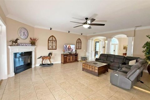 House in Auburndale, Florida 4 bedrooms, 360 sq.m. № 1912217 - photo 11