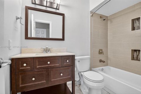 Купить виллу или дом в Санрайз, Флорида 4 спальни, 153.94м2, № 2044393 - фото 22