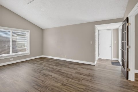 Купить виллу или дом в Санрайз, Флорида 4 спальни, 153.94м2, № 2044393 - фото 3