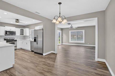 Купить виллу или дом в Санрайз, Флорида 4 спальни, 153.94м2, № 2044393 - фото 6