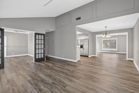 Купить виллу или дом в Санрайз, Флорида 4 спальни, 153.94м2, № 2044393 - фото 5