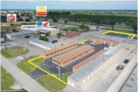 Commercial property in Lake Placid, Florida 896.51 sq.m. № 2123546 - photo 9