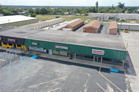 Commercial property in Lake Placid, Florida 896.51 sq.m. № 2123546