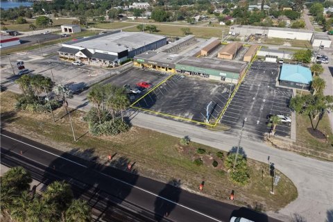 Commercial property in Lake Placid, Florida 896.51 sq.m. № 2123546 - photo 2