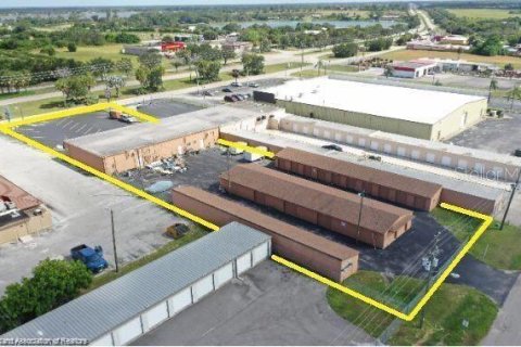 Commercial property in Lake Placid, Florida 896.51 sq.m. № 2123546 - photo 8