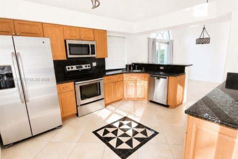 Villa ou maison à vendre à Weston, Floride: 3 chambres, 165.18 m2 № 2087856 - photo 13