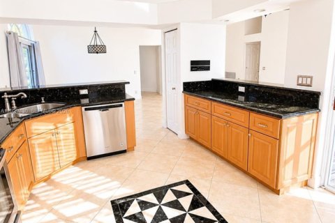 Villa ou maison à vendre à Weston, Floride: 3 chambres, 165.18 m2 № 2087856 - photo 12