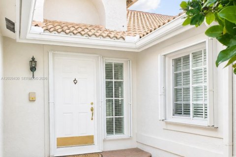 Villa ou maison à vendre à Weston, Floride: 3 chambres, 165.18 m2 № 2087856 - photo 2