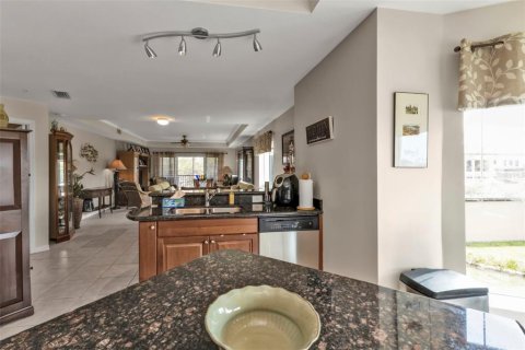 Condo in Punta Gorda, Florida, 3 bedrooms  № 1724554 - photo 9