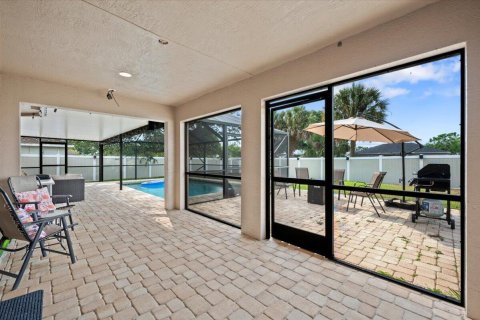 House in Port St. Lucie, Florida 4 bedrooms, 200.48 sq.m. № 2391969 - photo 23