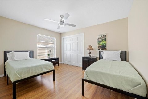 House in Port St. Lucie, Florida 4 bedrooms, 200.48 sq.m. № 2391969 - photo 17