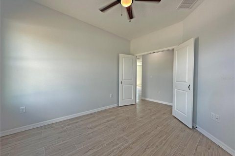 Villa ou maison à vendre à Port Charlotte, Floride: 4 chambres, 162.02 m2 № 2214709 - photo 18