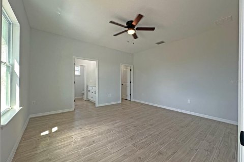Villa ou maison à vendre à Port Charlotte, Floride: 4 chambres, 162.02 m2 № 2214709 - photo 12