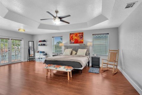 House in Miramar, Florida 5 bedrooms, 313.82 sq.m. № 2068371 - photo 30