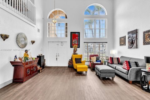 House in Miramar, Florida 5 bedrooms, 313.82 sq.m. № 2068371 - photo 5