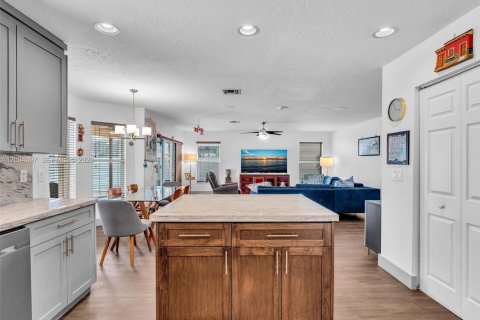 House in Miramar, Florida 5 bedrooms, 313.82 sq.m. № 2068371 - photo 20