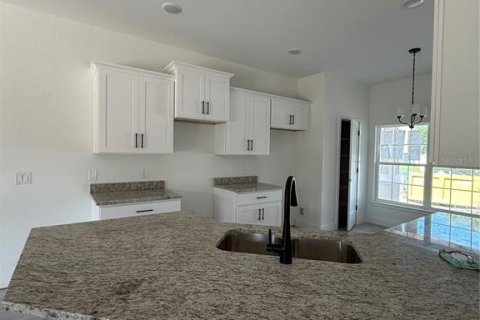 House in Punta Gorda, Florida 5 bedrooms, 249.54 sq.m. № 2197122 - photo 6