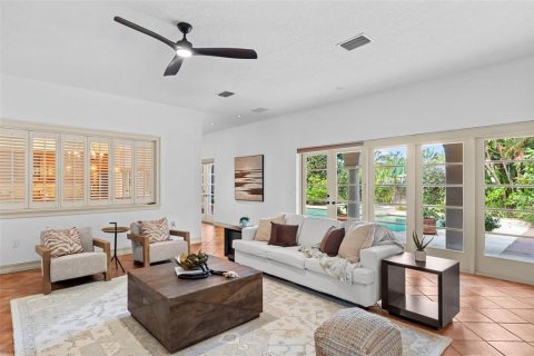 Villa ou maison à vendre à Tampa, Floride: 4 chambres, 550.91 m2 № 2223359 - photo 28