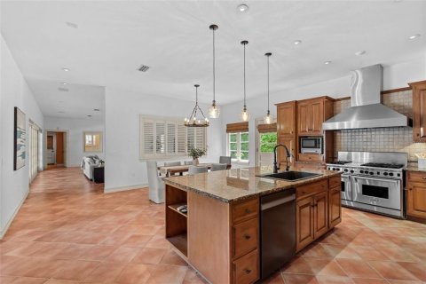 Villa ou maison à vendre à Tampa, Floride: 4 chambres, 550.91 m2 № 2223359 - photo 20