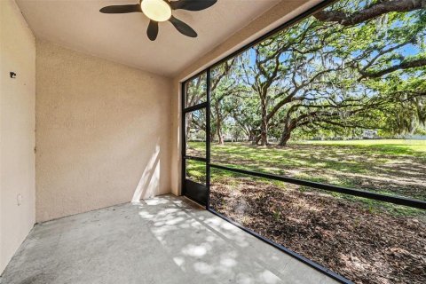 Touwnhouse à vendre à Wesley Chapel, Floride: 2 chambres, 146.88 m2 № 2095288 - photo 28