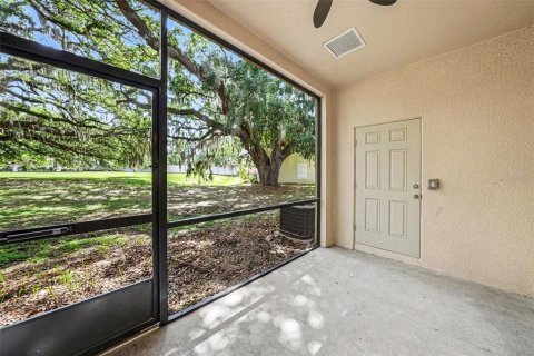 Touwnhouse à vendre à Wesley Chapel, Floride: 2 chambres, 146.88 m2 № 2095288 - photo 29