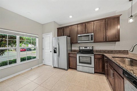 Touwnhouse à vendre à Wesley Chapel, Floride: 2 chambres, 146.88 m2 № 2095288 - photo 10