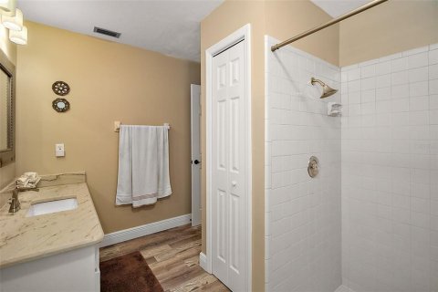 House in Umatilla, Florida 3 bedrooms, 224.08 sq.m. № 1648221 - photo 21